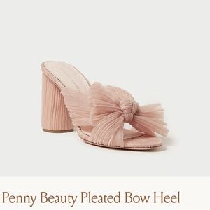 Barely worn! Loeffler Randal Penny Beauty Pleated Bow Heels in dusty pink!